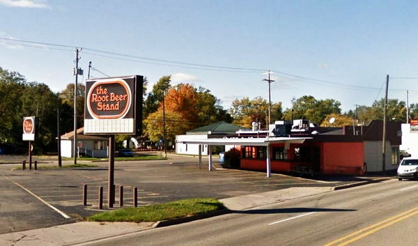 A&W Restaurant - Kalamazoo - 3100 Portage St (newer photo)
